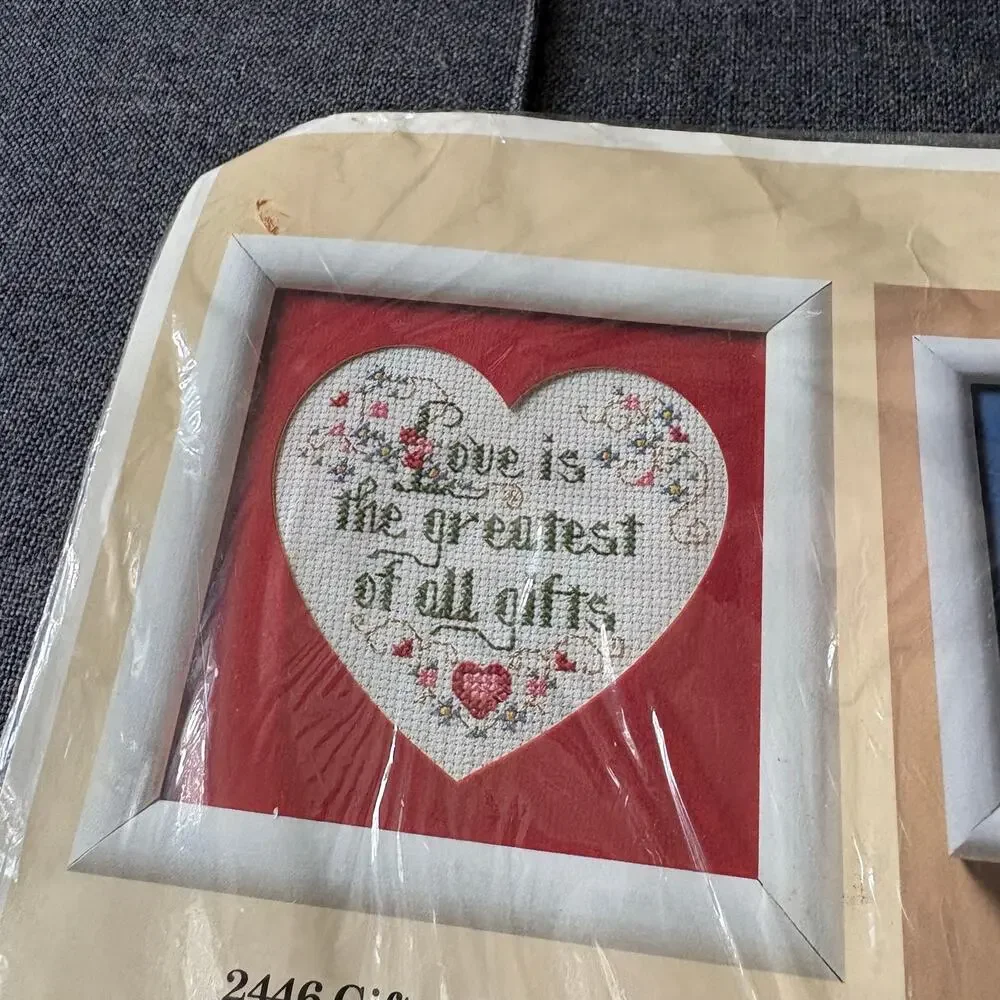 Gift Of Love Vintage Counted Cross Stitch Sampler Kit The Creative Circle - 1988